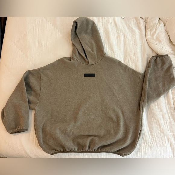 Fear of God Essentials Taupe Hoodie Size L | Rare Colorway | NWOT - ICONIC - Picture 1 of 11
